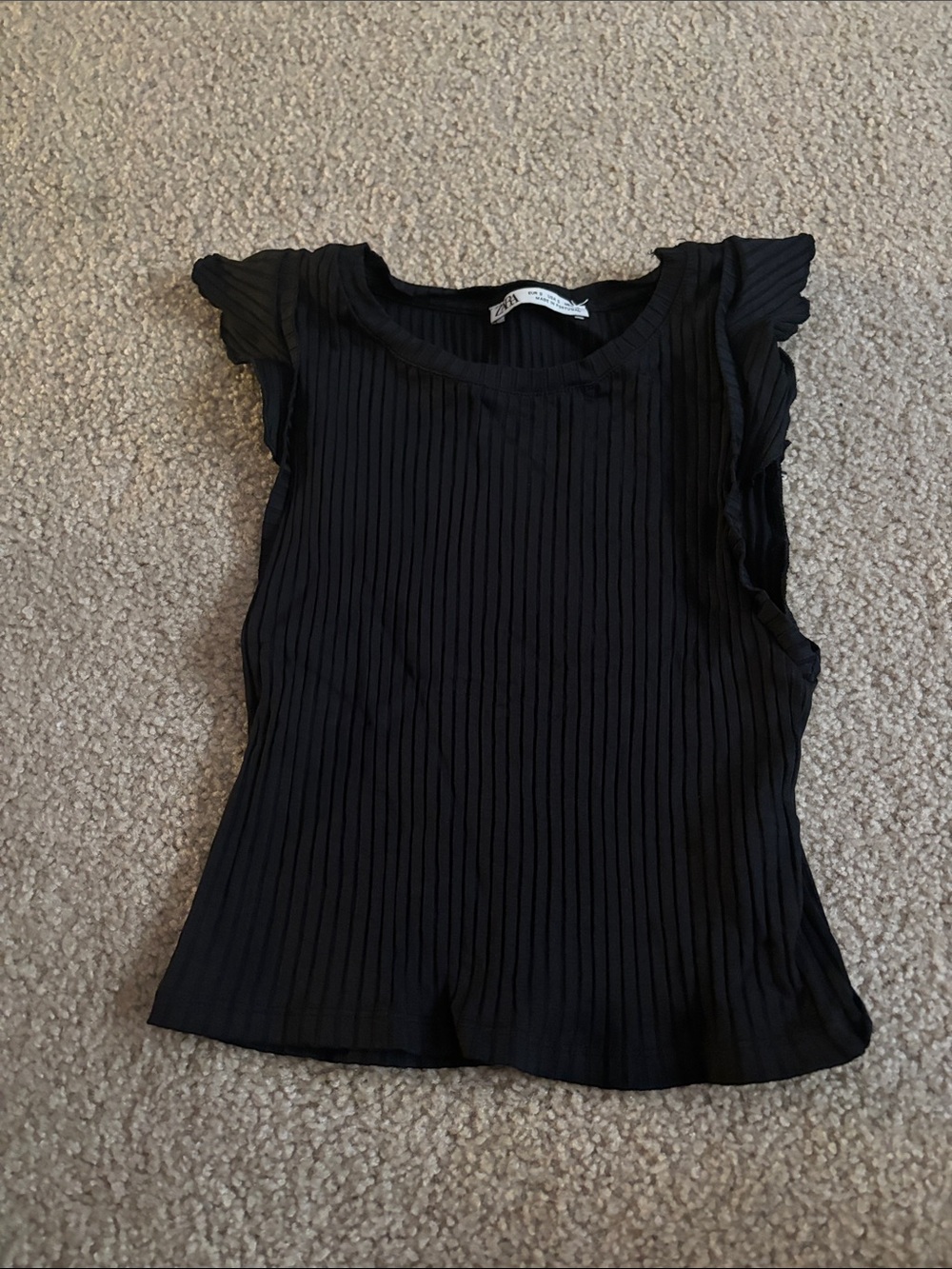 Zara Black Ruffled Sleeve Ribbed Tank Top size small